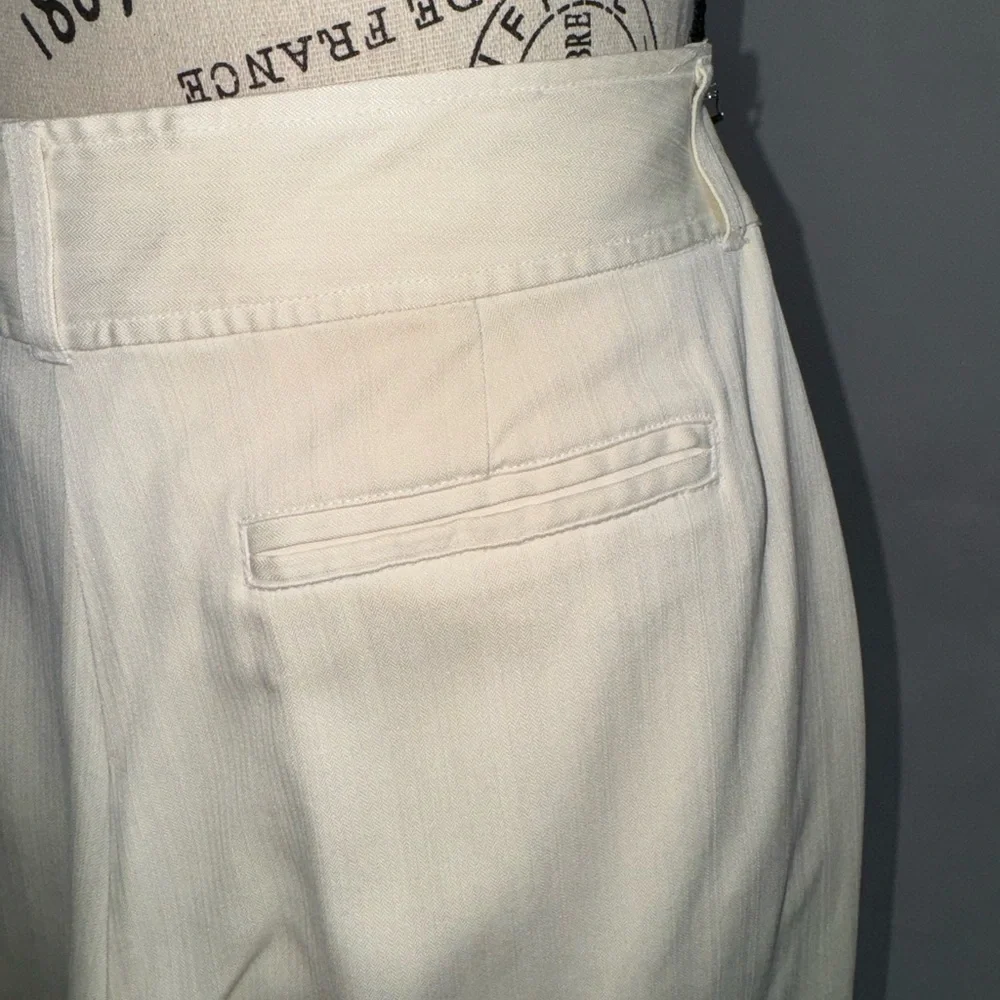 EUC: Dressy Tommy Bahamas Ivory 100% Silk Pants - Picture 6 of 7